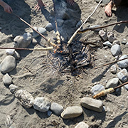 Mehr über den Artikel erfahren WiWö-Lagerfeuer an der Salzach