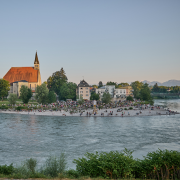 Mehr über den Artikel erfahren Sonnwend und 1275 Jahre Oberndorf-Laufen